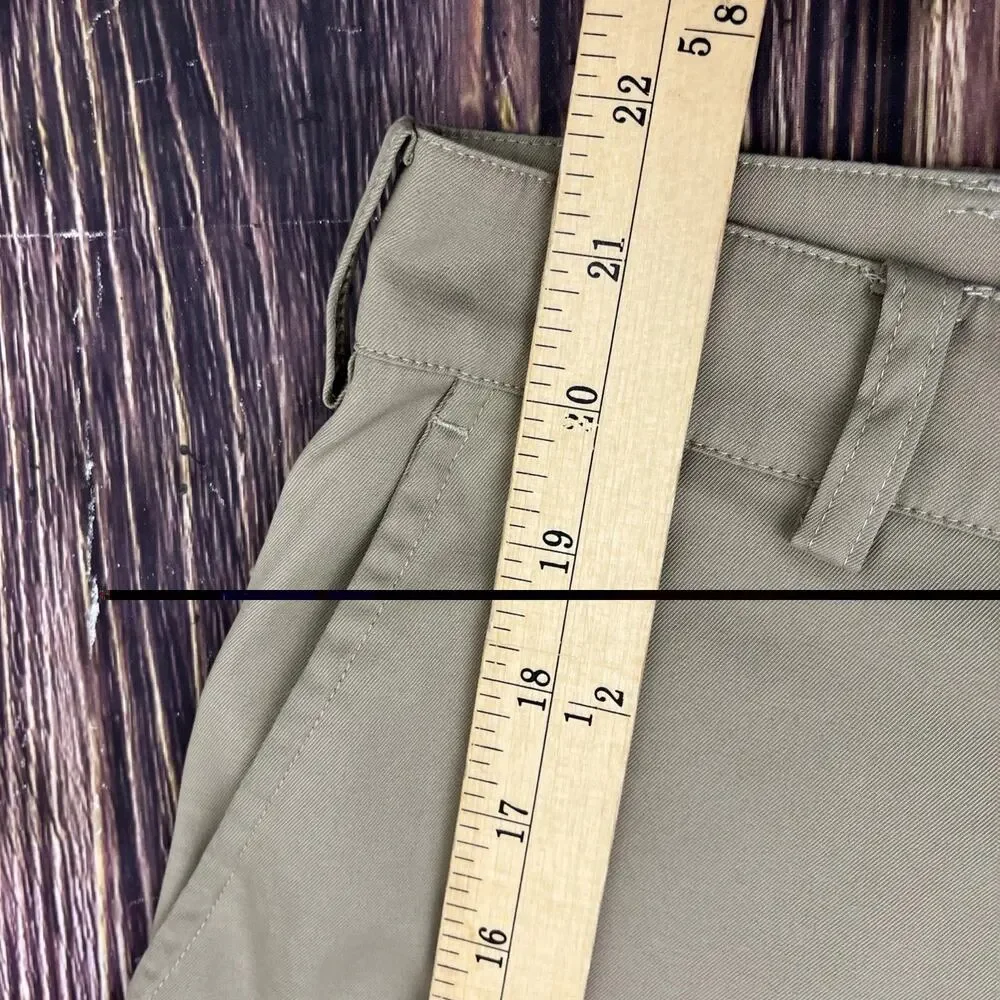 Nike Golf Tour Performance Dri-Fit Shorts Mens 32 Beige Chino Pockets